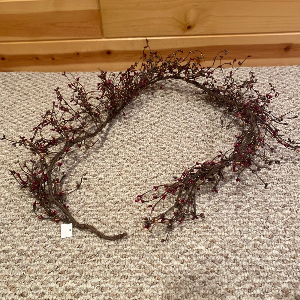 Pipberry Garland